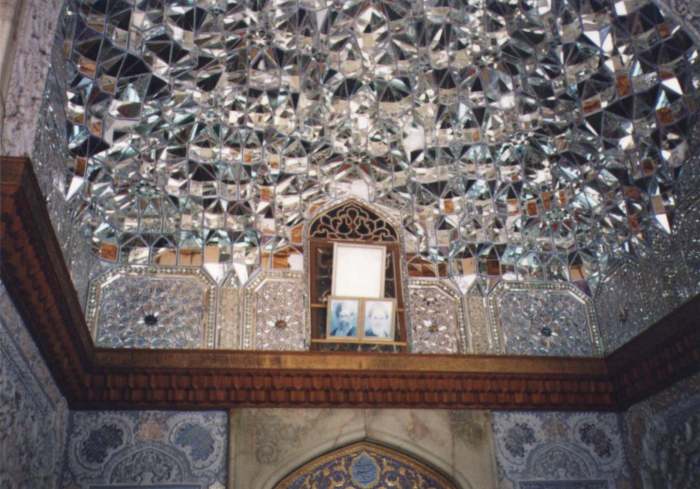 Sklepienie meczetu. Shiraz