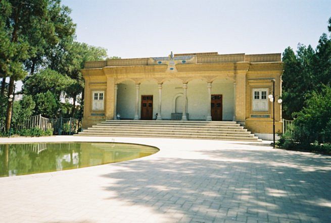 Zoroastria?ska ?wi?tynia w Yazd. Iran