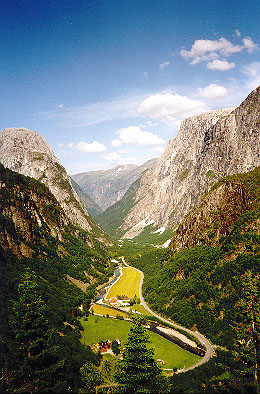 Widok na doline Noaerydalen