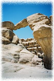 Wadi Rum - ?redni ?uk skalny