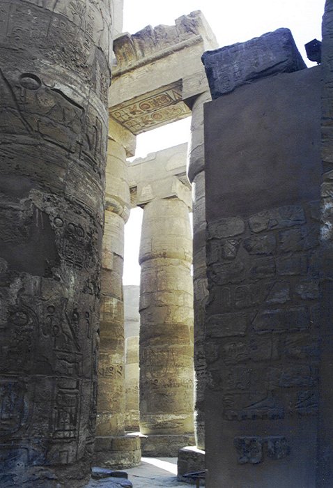 Fragment kolumnady w ?wi?tyni Karnak, Luksor