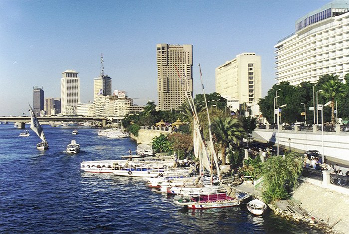 Zachodni brzeg Nilu, Kair