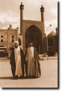 Mu??owie przed meczetem Emam-e Masjid, Esfahan