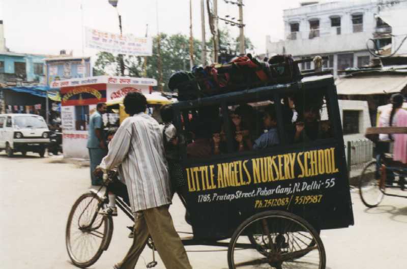 Autobus szkolny, Delhi