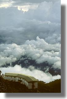 Schronisko pod szczytem Kinabalu