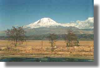 Trasa Dogubeyazit-Maku. Gra Ararat 5165 m n.p.m.