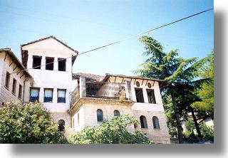 Rodzinny dom Envera Hoxhy w Gjirokastrze