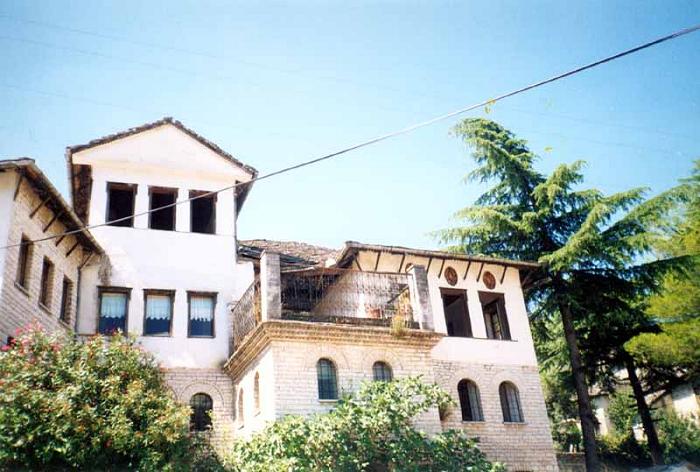 Rodzinny dom Envera Hoxhy w Gjirokastrze