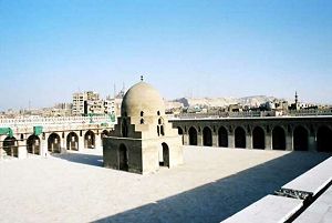 Kair. Meczet ibn Tulun