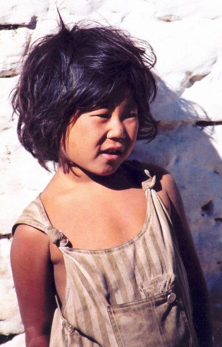 Dziewczynka w wiosce Ghasa